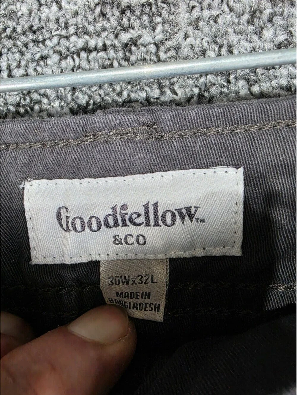 Goodfellow & Co Men's Gray Cargo Pants Twill Flat Front Tapered Fit 30W